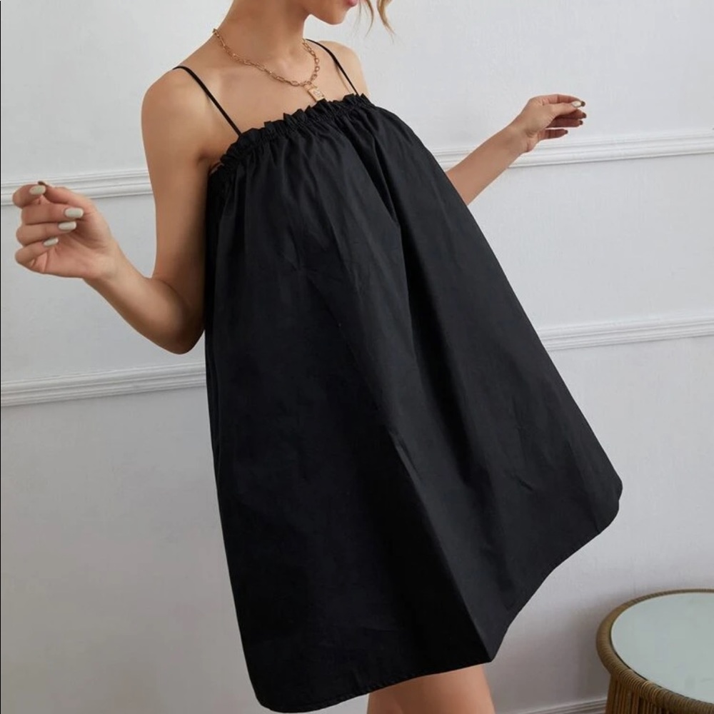 Perfect for the summer size Large brand new excellent condition loose dress